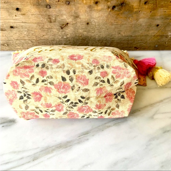 Natural Life•NWT•”Happily Ever After”•Zip Top Cosmetic Bag•Tasseled Tapestry Bag - Picture 8 of 12
